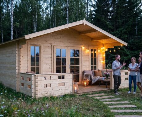Zahradní domek FENIX – vizualizace: přátelé u vína